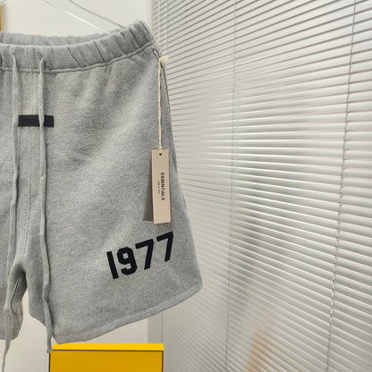 Fear of God ESSENTIALS Relaxed Sweat Shorts
