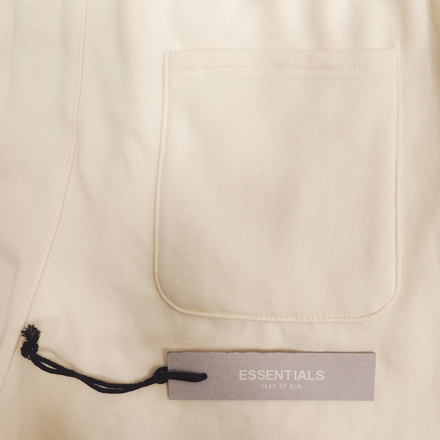 Fear of God ESSENTIALS Relaxed Sweat Shorts