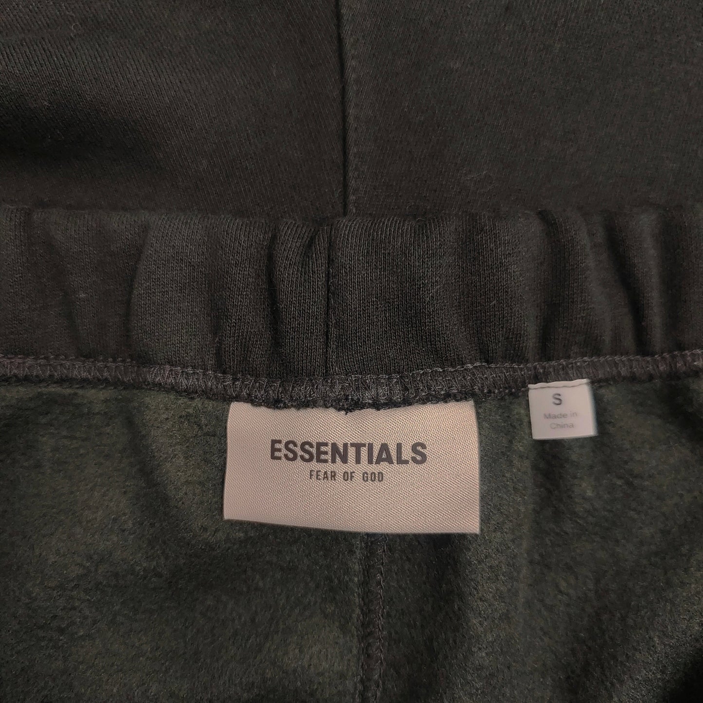 Fear of God ESSENTIALS Relaxed Sweat Shorts