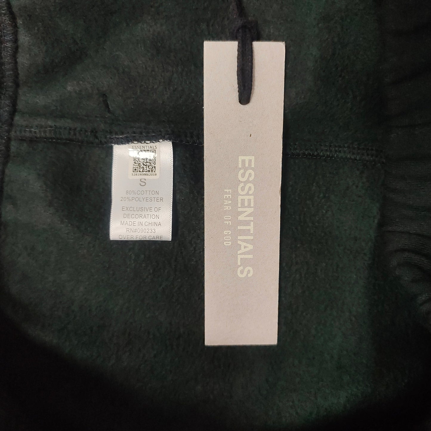 Fear of God ESSENTIALS Relaxed Sweat Shorts