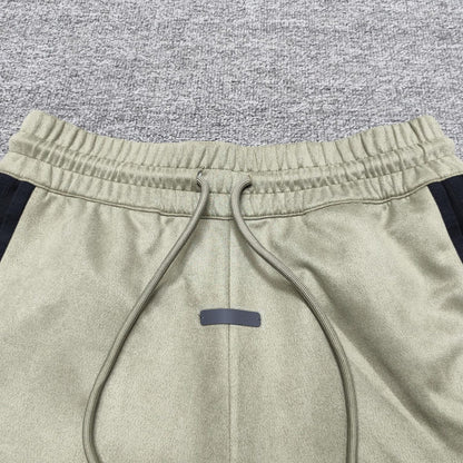 Fear of God ESSENTIALS Baggy Sweatpants