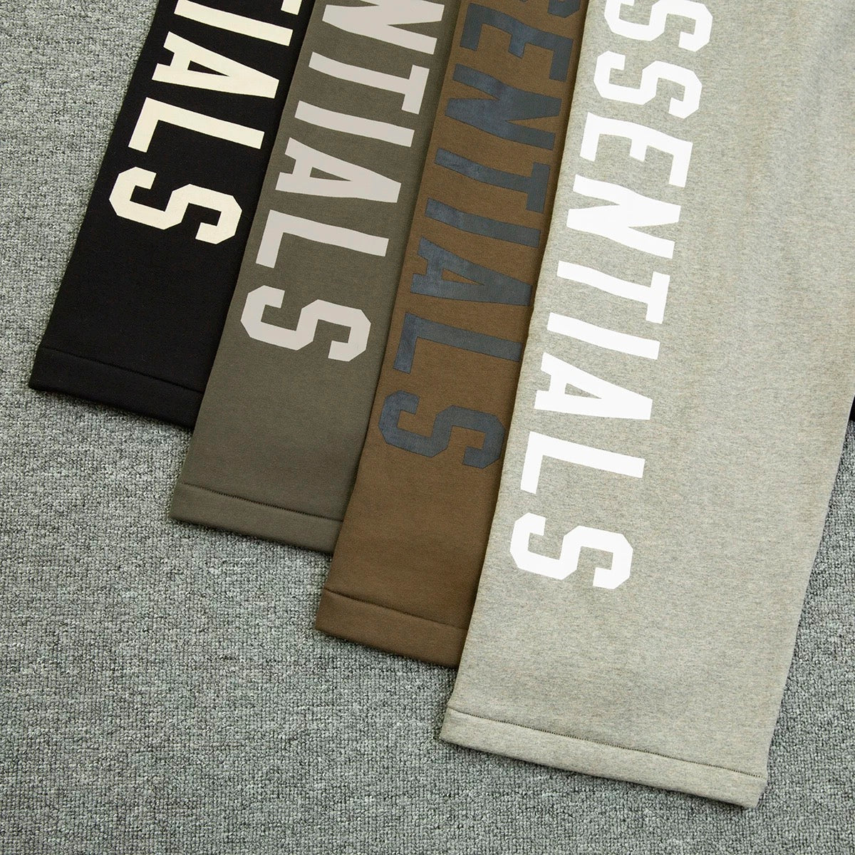 Fear of God ESSENTIALS Baggy Sweatpants